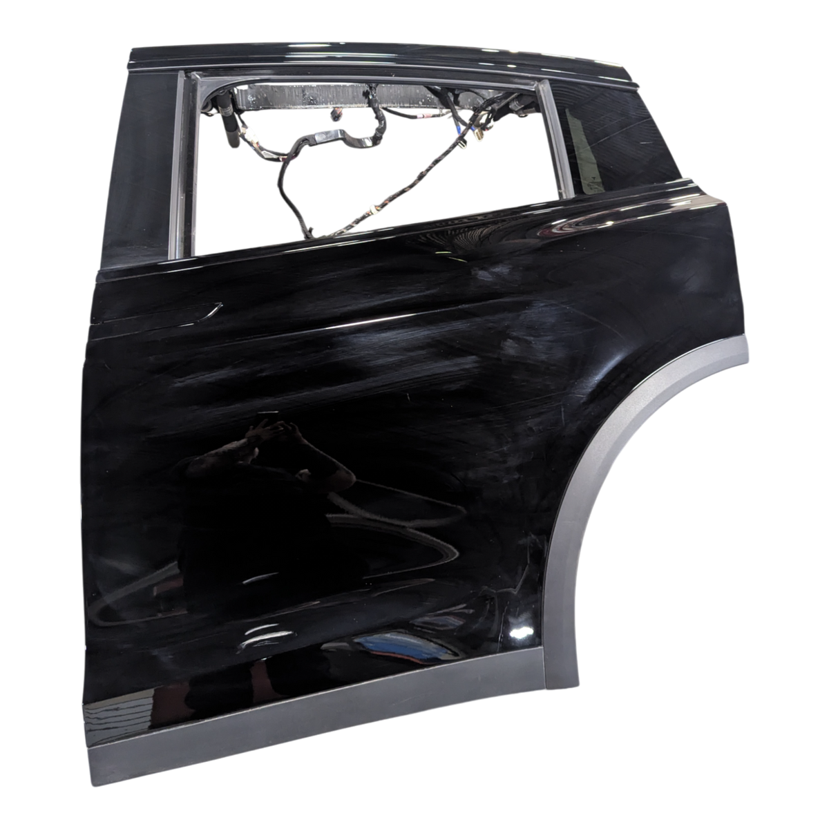 TESLA MODEL X   FALCON DOOR LOWER, LEFT HAND 1028790-E0-K