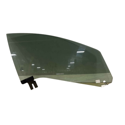 MOVING SIDE GLASS - FRONT DOOR - RIGHT HAND - LAMINATED 1588352-00-D