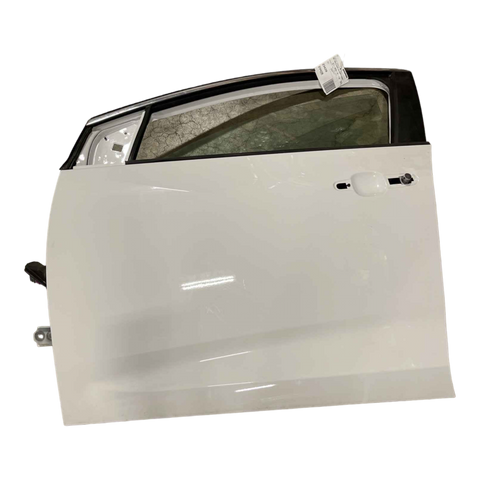 CHEVROLET VOLT GEN 2 FRONT DRIVER SIDE DOOR 84025420