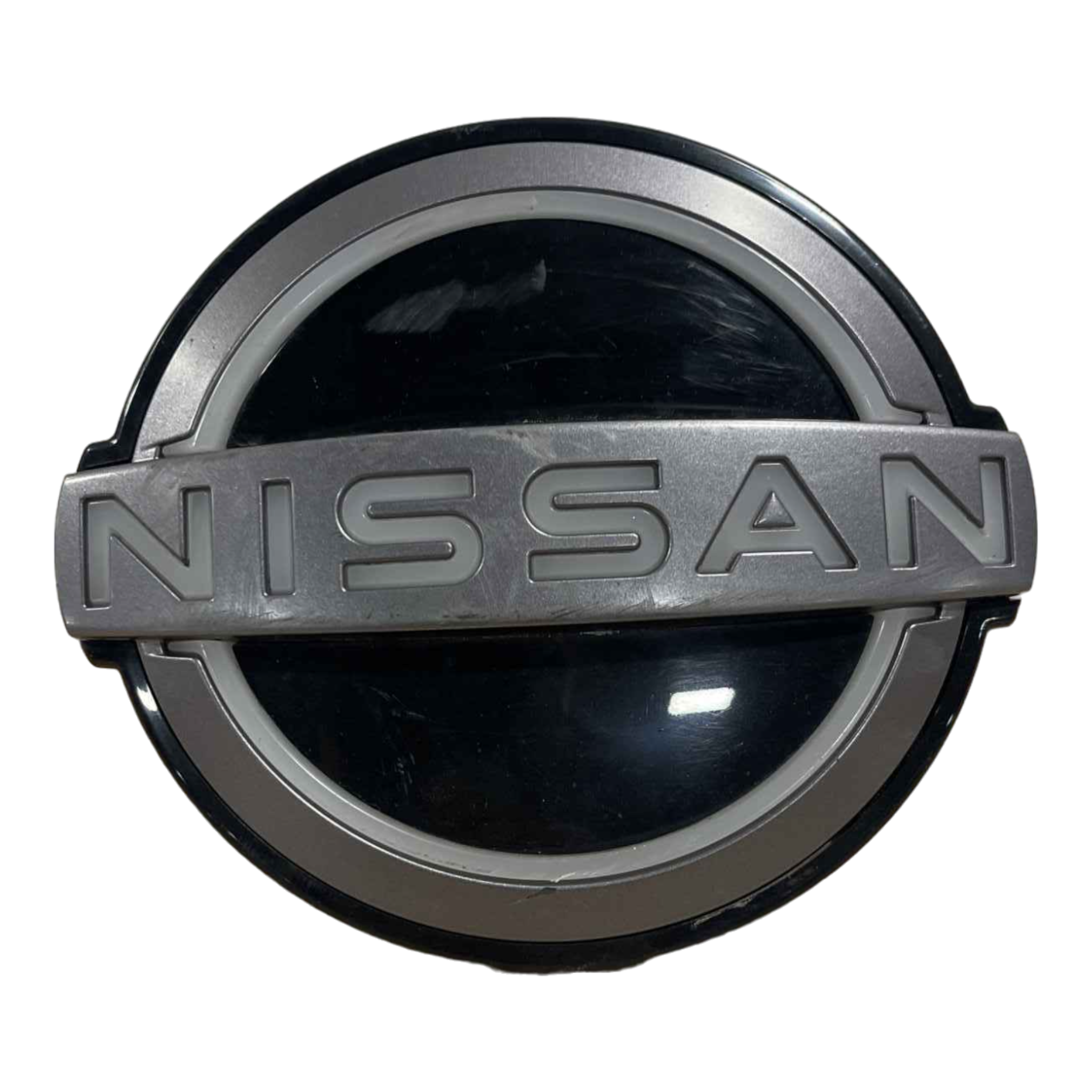 NISSAN LEAF GEN 2 EMBLÈME DE CALANDRE (AVANT) 62890-6WK5B