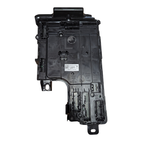 TESLA MODEL Y ASSEMBLY - LEFT ELECTRONIC CONTROL UNIT GENERATION 3 - 5 SEAT - ULTRASONIC SENSOR 1497847-39-D