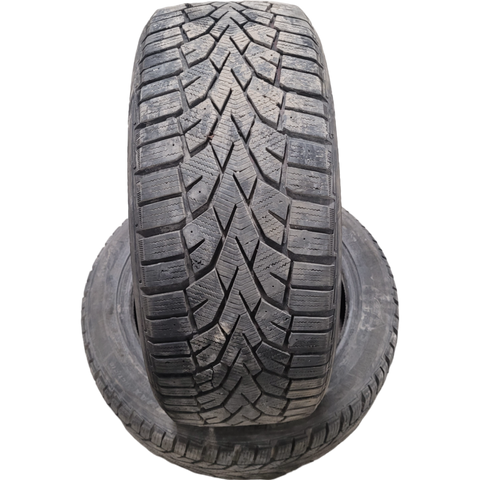 usagées pneu 215/50R17 General Altimax Arctic 12