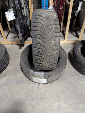 Used tire 215/50R17 Blacklion Ice Pionner