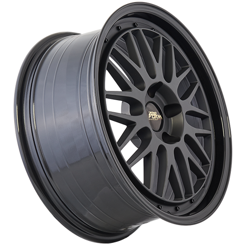 720 Form FF14 18x8.0 5x114.3 ET35 — Satin Black - Gloss Black Lip