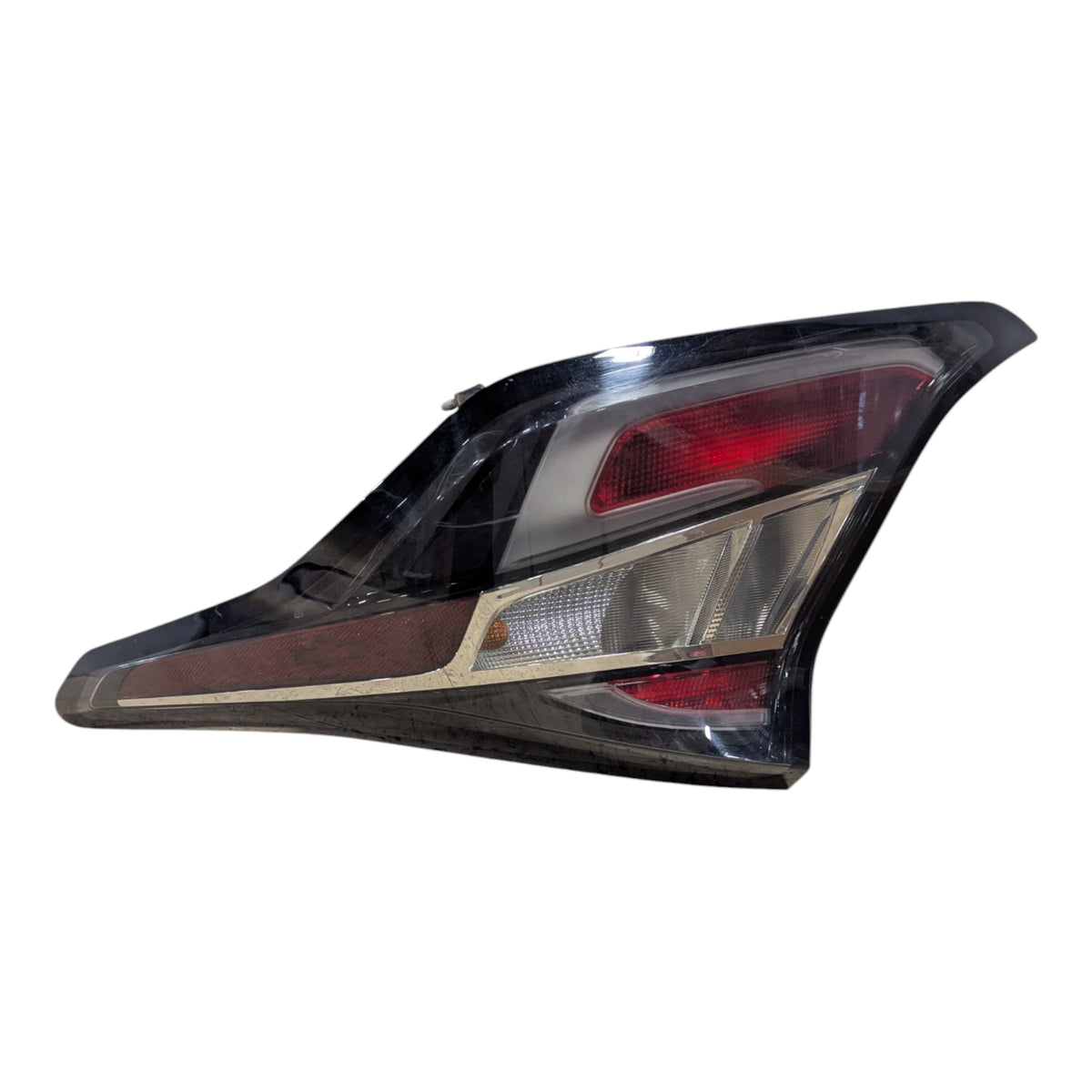 CHEVROLET VOLT GEN 2 TAIL LAMP RIGHT 84102087