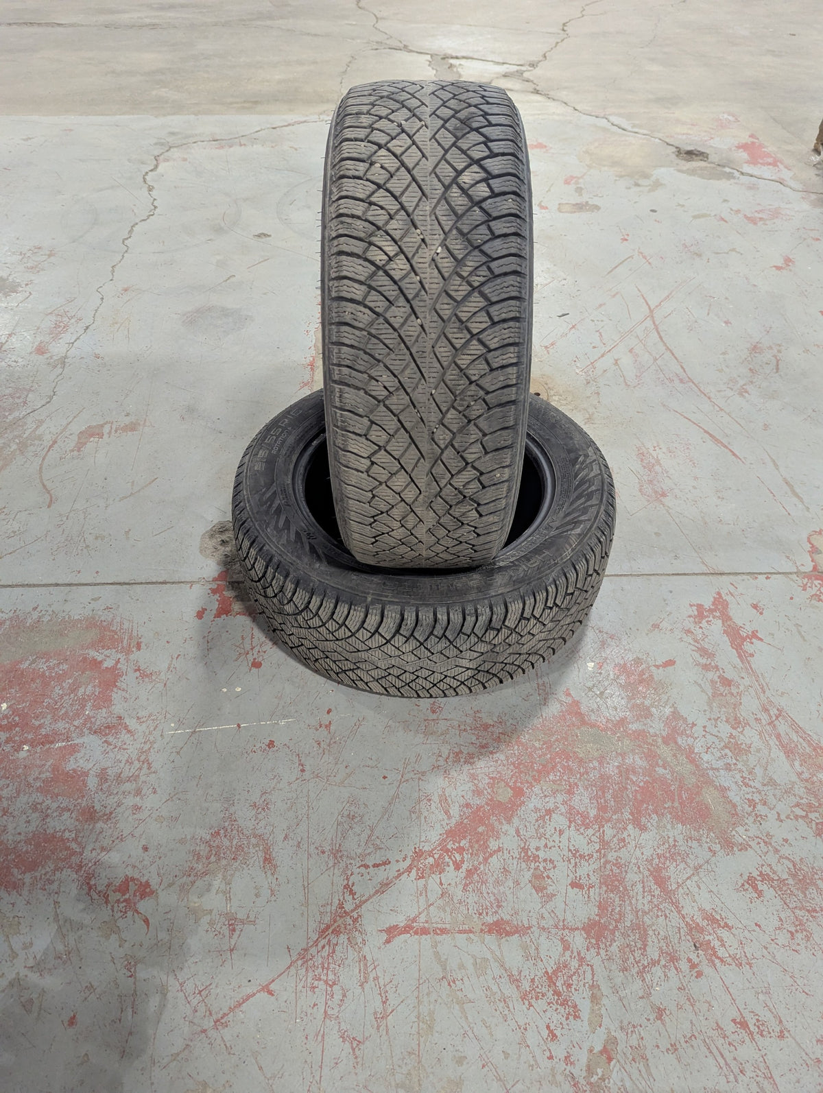 Pneu usagé 215/55R16 Nokian Hakkapeliitta