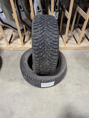 Pneus usagés  215/50R17 Nokian Hakkapeliitta 9 / clouté