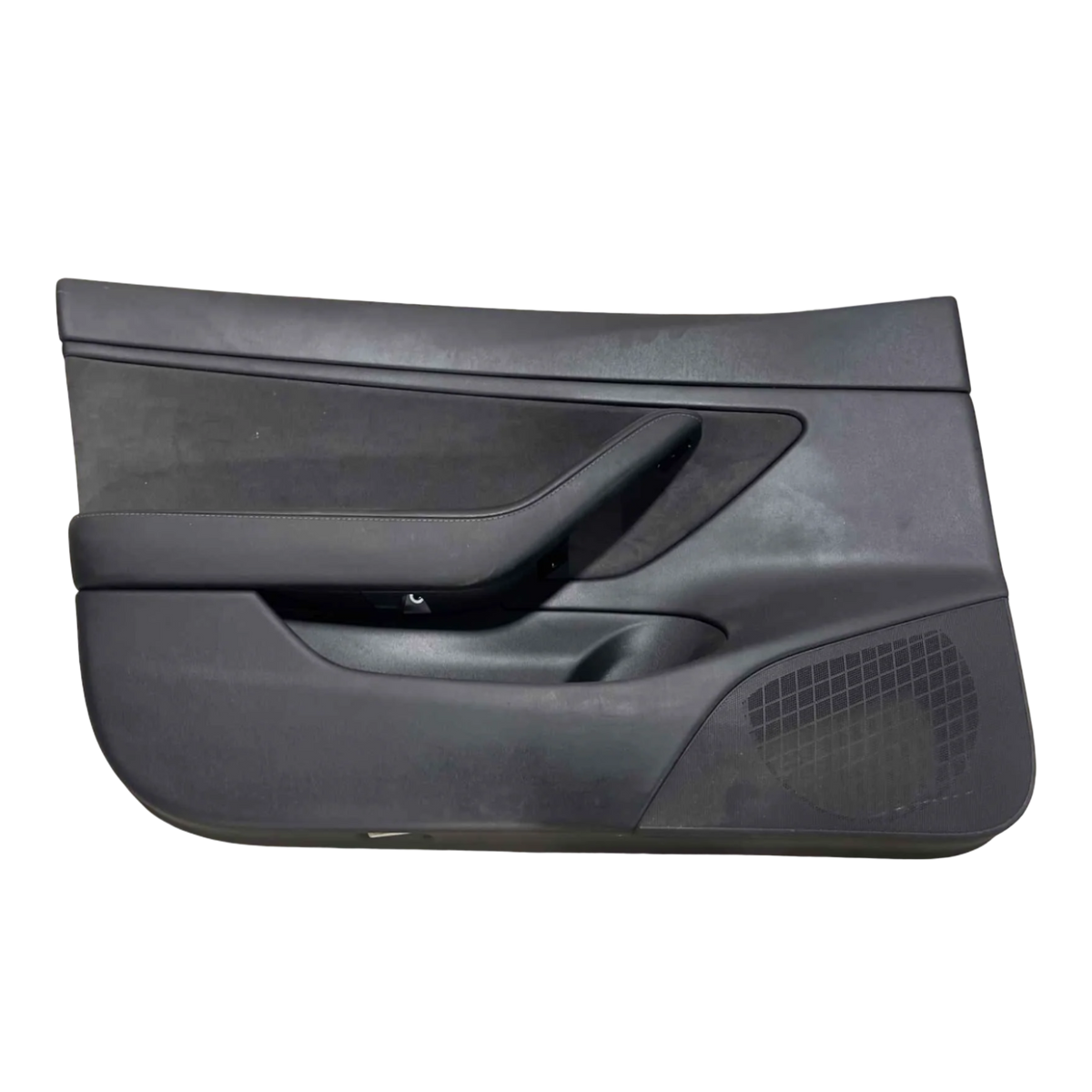 TESLA MODEL 3  DOOR TRIM, FRONT LEFT HAND, LEFT HAND DRIVE ASY, PREM BLACK 1090409-01-I