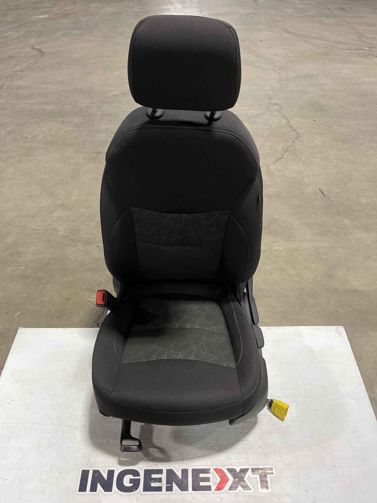 Chevrolet Volt Gen 2 Driver Seat, Cloth, Grey 84362407